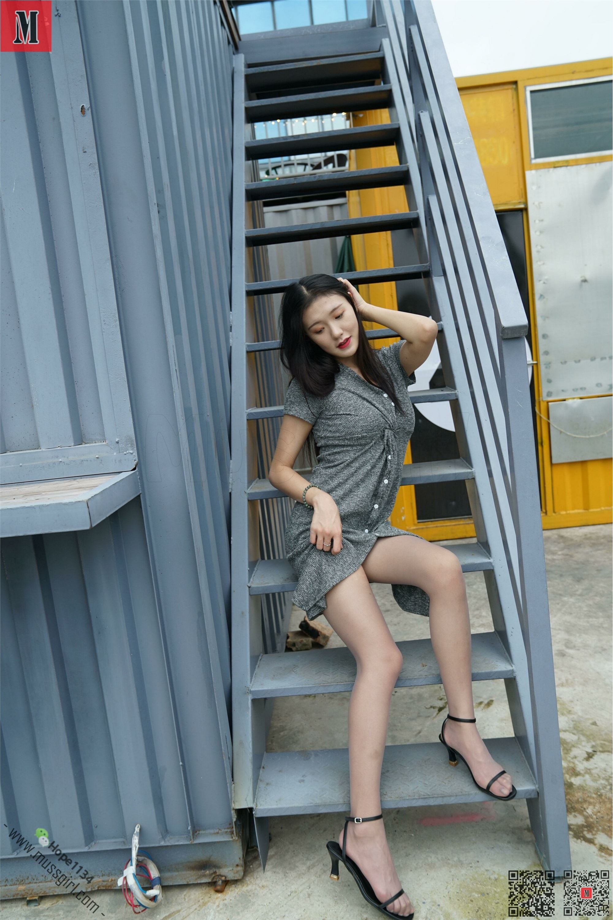 MussGirl慕丝女郎  NO.143 芭蕾舞蹈演员彬彬优雅长裙秀灰丝